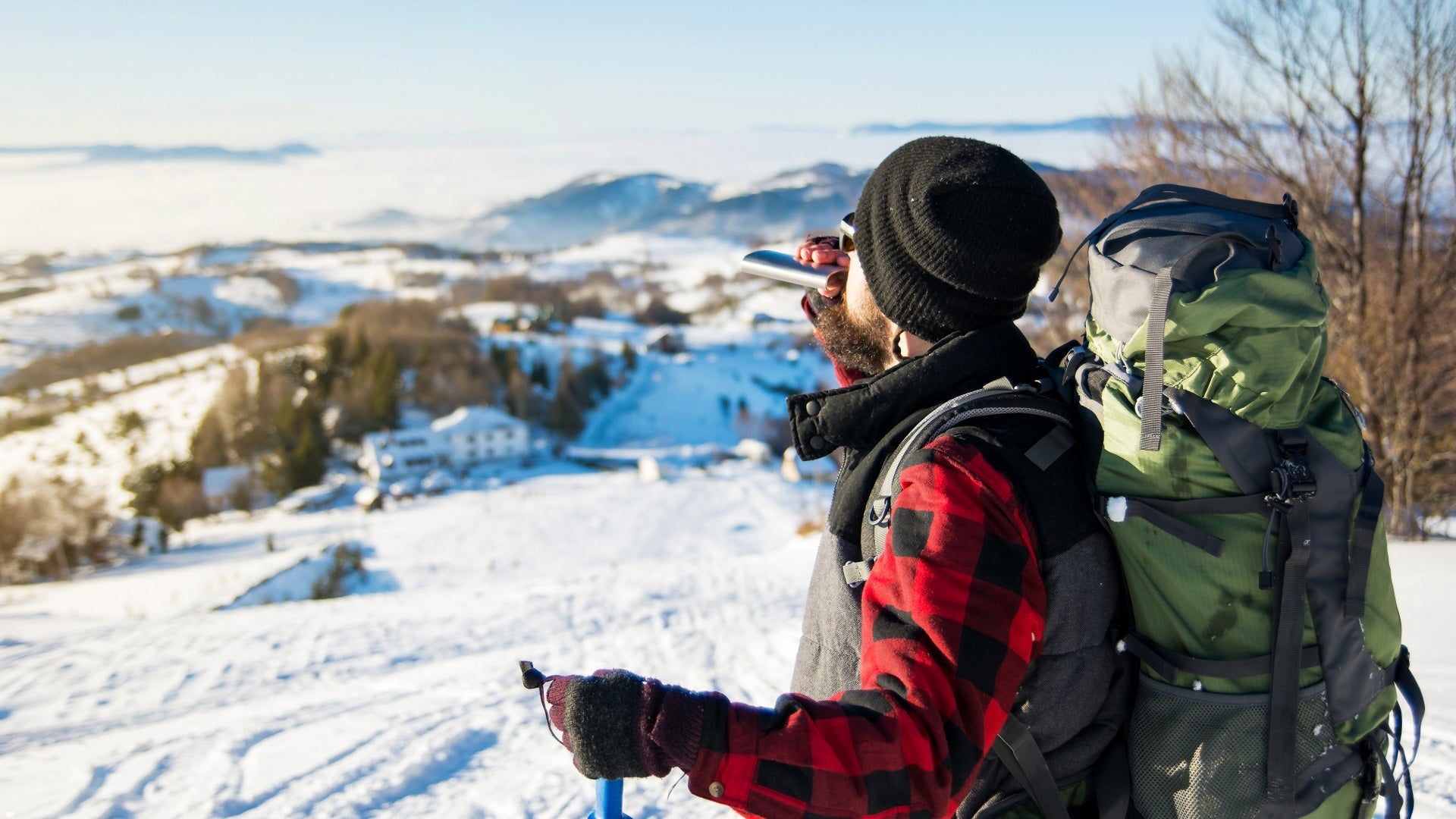 Hip and Hunting Flasks: Perfect Gifts and Outdoor Companions