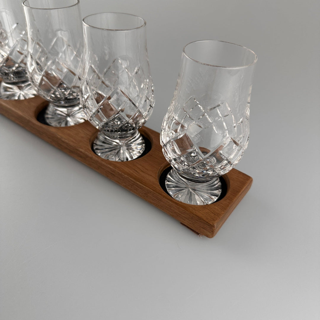 E.W.B. – Whisky Glass Holder – Handmade Oak – For Tastings - Mood4whisky