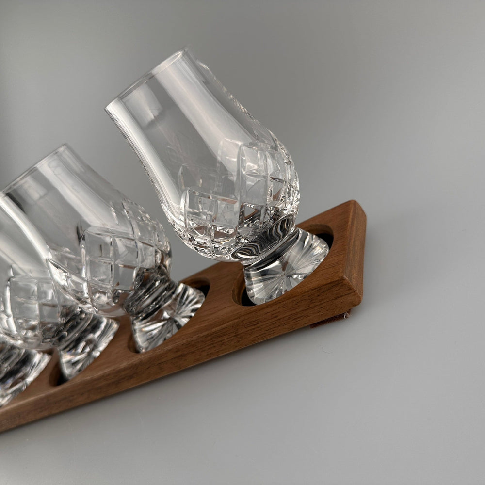 E.W.B. – Whisky Glass Holder – Handmade Oak – For Tastings - Mood4whisky