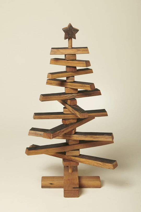 In this photo Darach Christmas tree medium Mood4Whisky