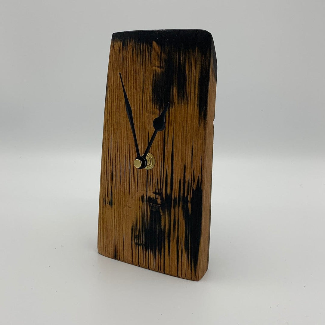 In this photo Darach Clock small Mood4Whisky