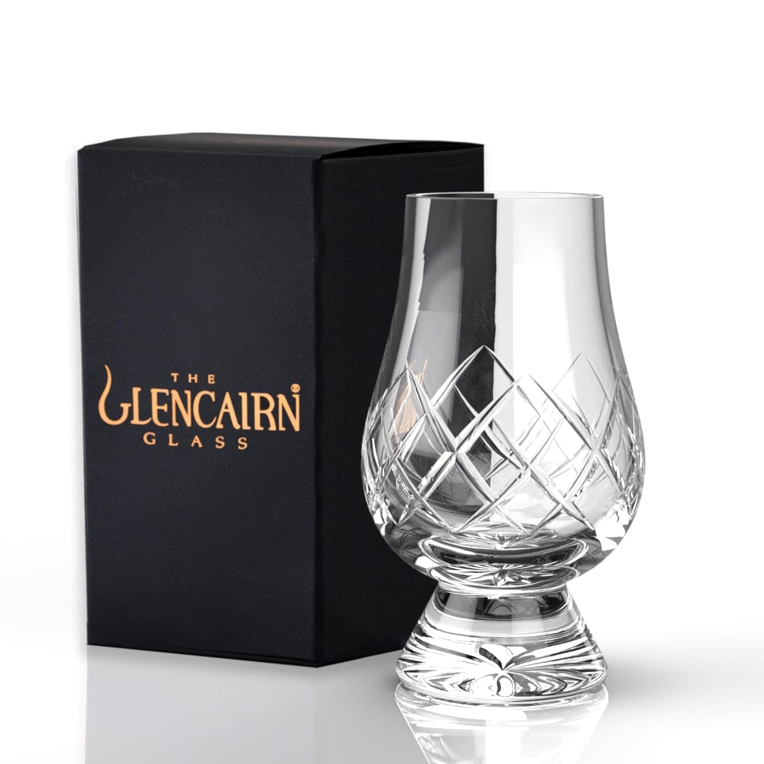 In this photo Glencairn Cut Glass Mood4Whisky