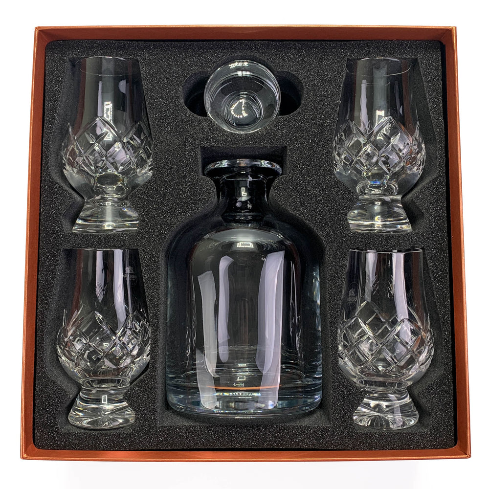 In this photo Glencairn Decanter Gift Set with 4 Cut Glasses Mood4Whisky