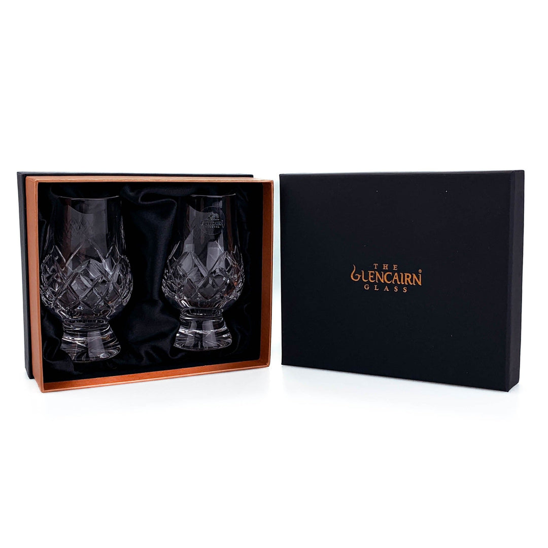 In this photo Glencairn Gift Set of 2 Cut Glasses Mood4Whisky