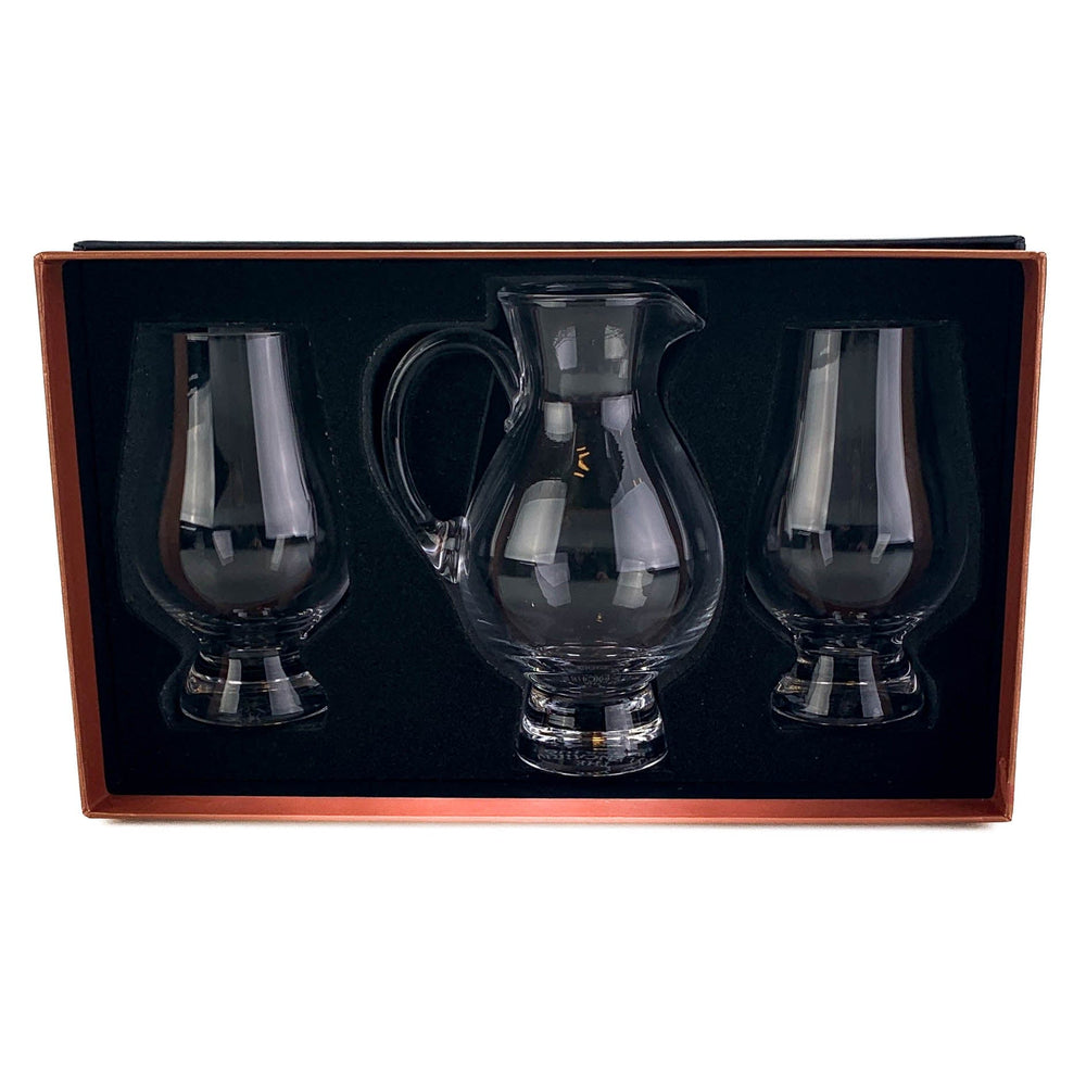 In this photo Glencairn Glass Water Jug Gift Set Mood4Whisky