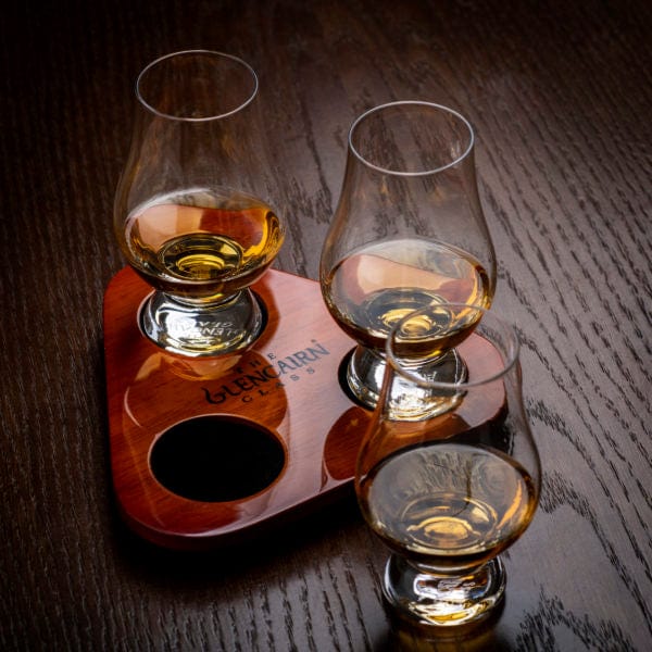 In this photo Glencairn Tasting Set Mood4Whisky