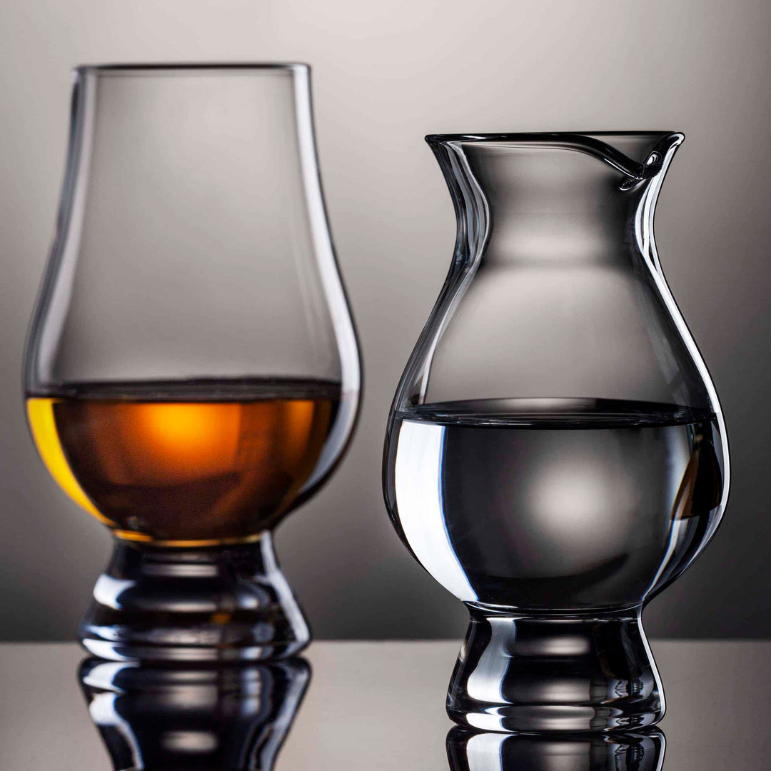In this photo Glencairn WEE Water JUG Mood4Whisky