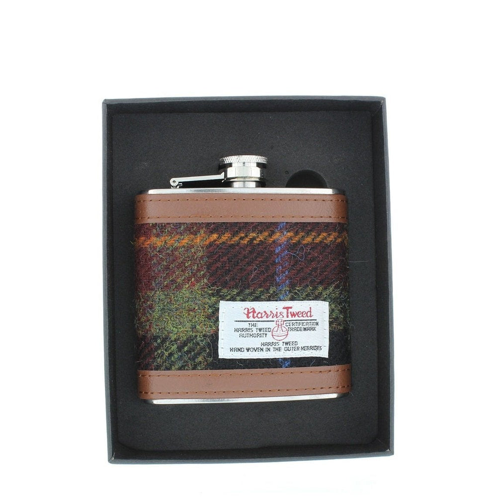 In this photo Hip Flask in Rust Check - Harris Tweed - Glen Appin of Scotland Mood4Whisky