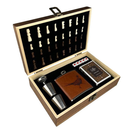 In this photo Pheasant Engraved Hip Flask Game Set – Refined Gaming & Whisky Moments Mood4whisky