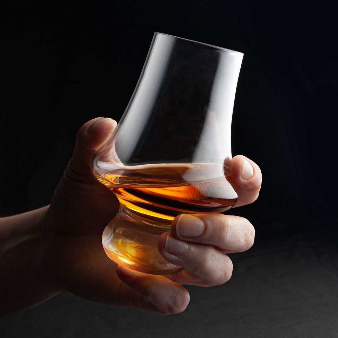 In this photo Whiskey Glass Flight Tasting set - 3 tasting glasses and wood levitation stand - Final Touch Mood4whisky
