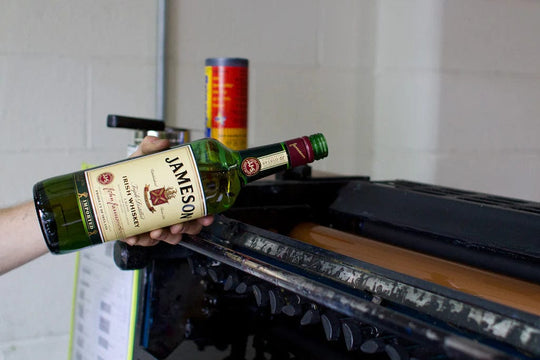In this photo Whiskey Journal - 33 Books US Mood4whisky