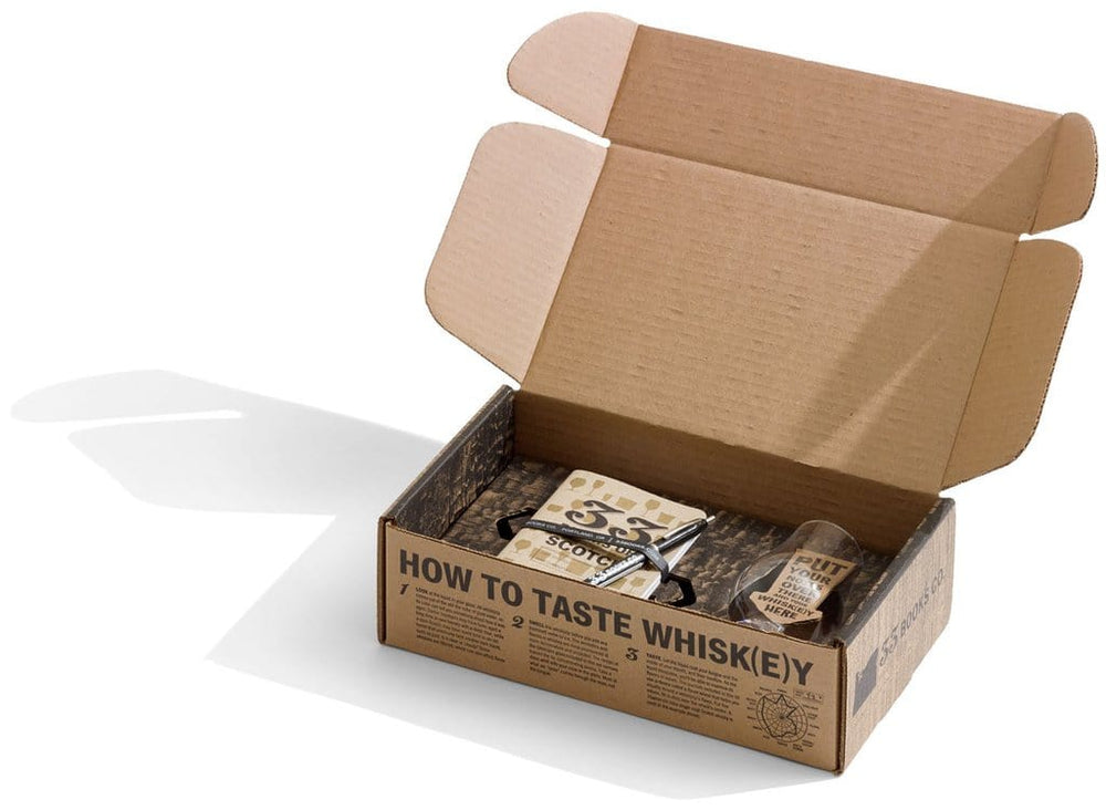 In this photo Whiskey Tasting Gift Set - 33 Books US Mood4whisky