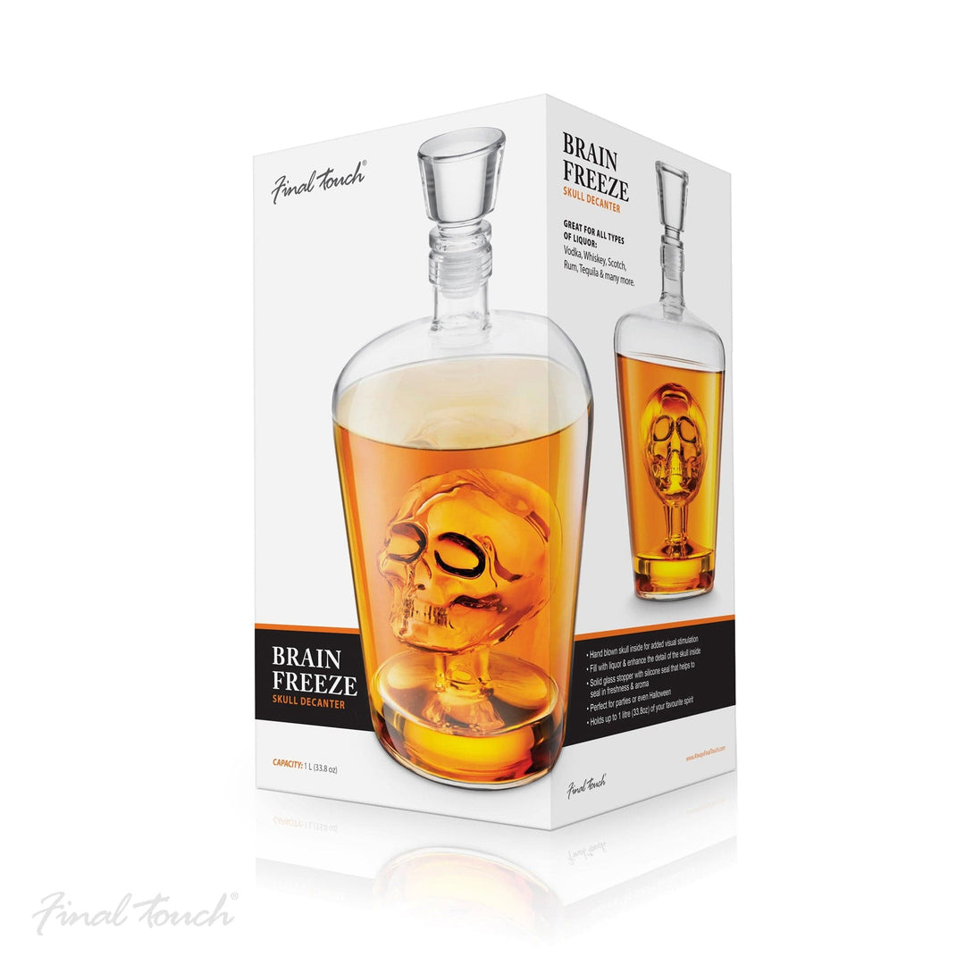 In this photo Whisky Decanter Skull - 1000ml - Glass - Handcrafted - Final Touch Mood4whisky