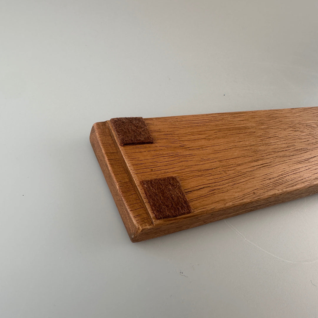 In this photo Whisky glass holder for 6 glasses (glassware not included) - Handmade - E.W.B. Belgium Mood4Whisky