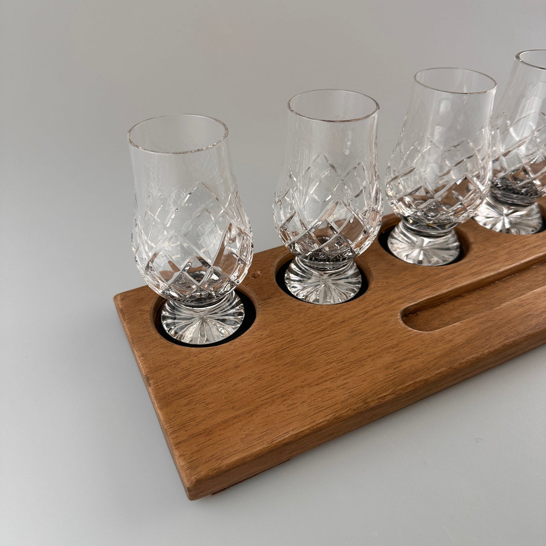 In this photo Whisky Glass Holder Wide with Glassware - Handmade - E.W.B. Belgium Mood4Whisky