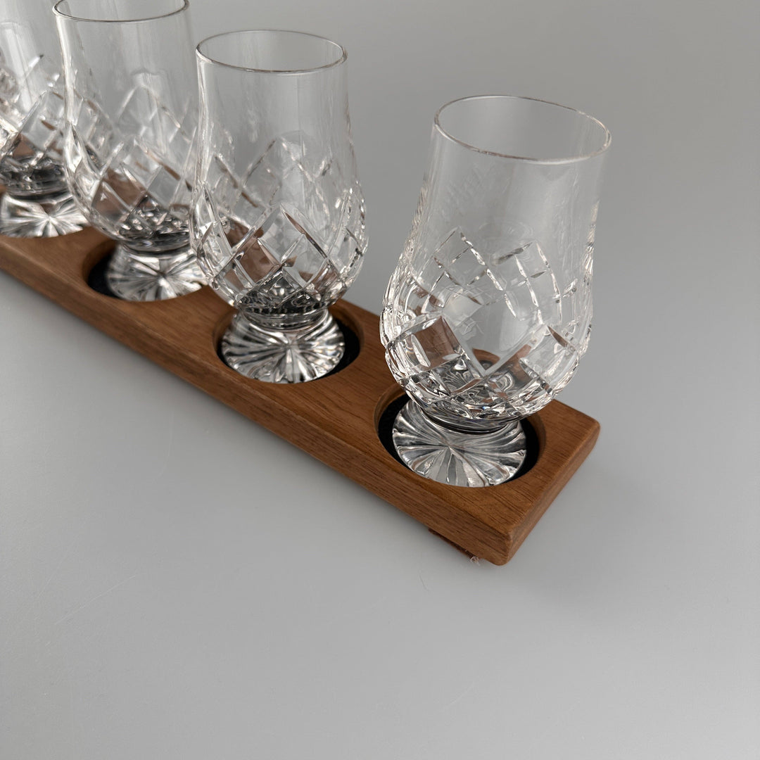 In this photo Whisky glass holder with glassware - Handmade - E.W.B. Belgium Mood4Whisky