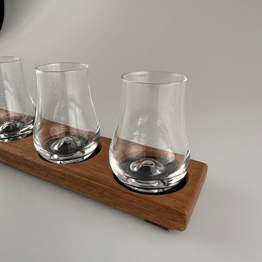 In this photo Whisky glass holder with glassware - Handmade - E.W.B. Belgium Mood4Whisky