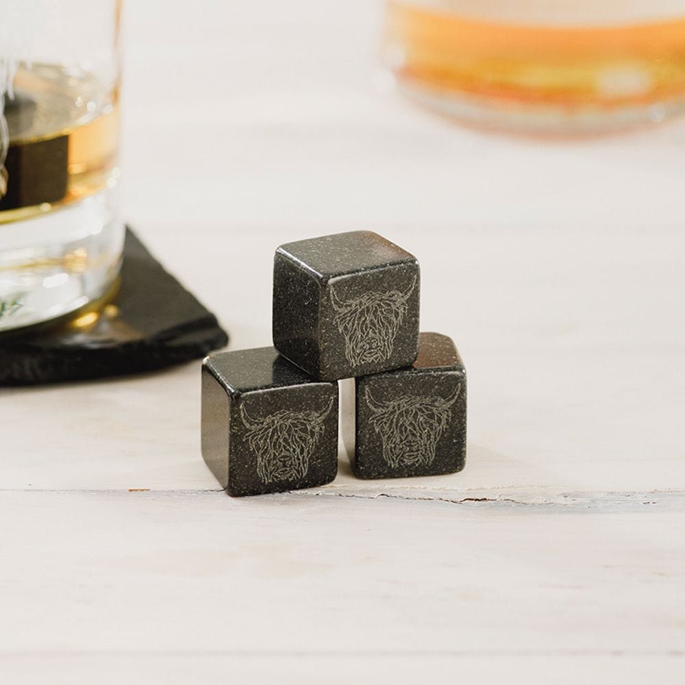 In this photo Whisky Stones Highland Cow Mood4Whisky