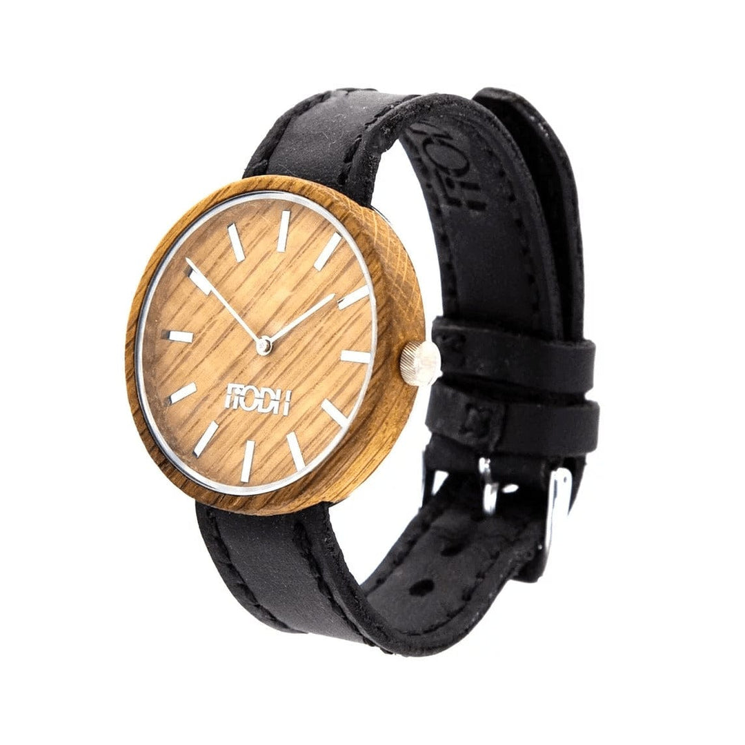 In this photo Whiskywatch Black Leather | Handmade in Scotland Mood4Whisky