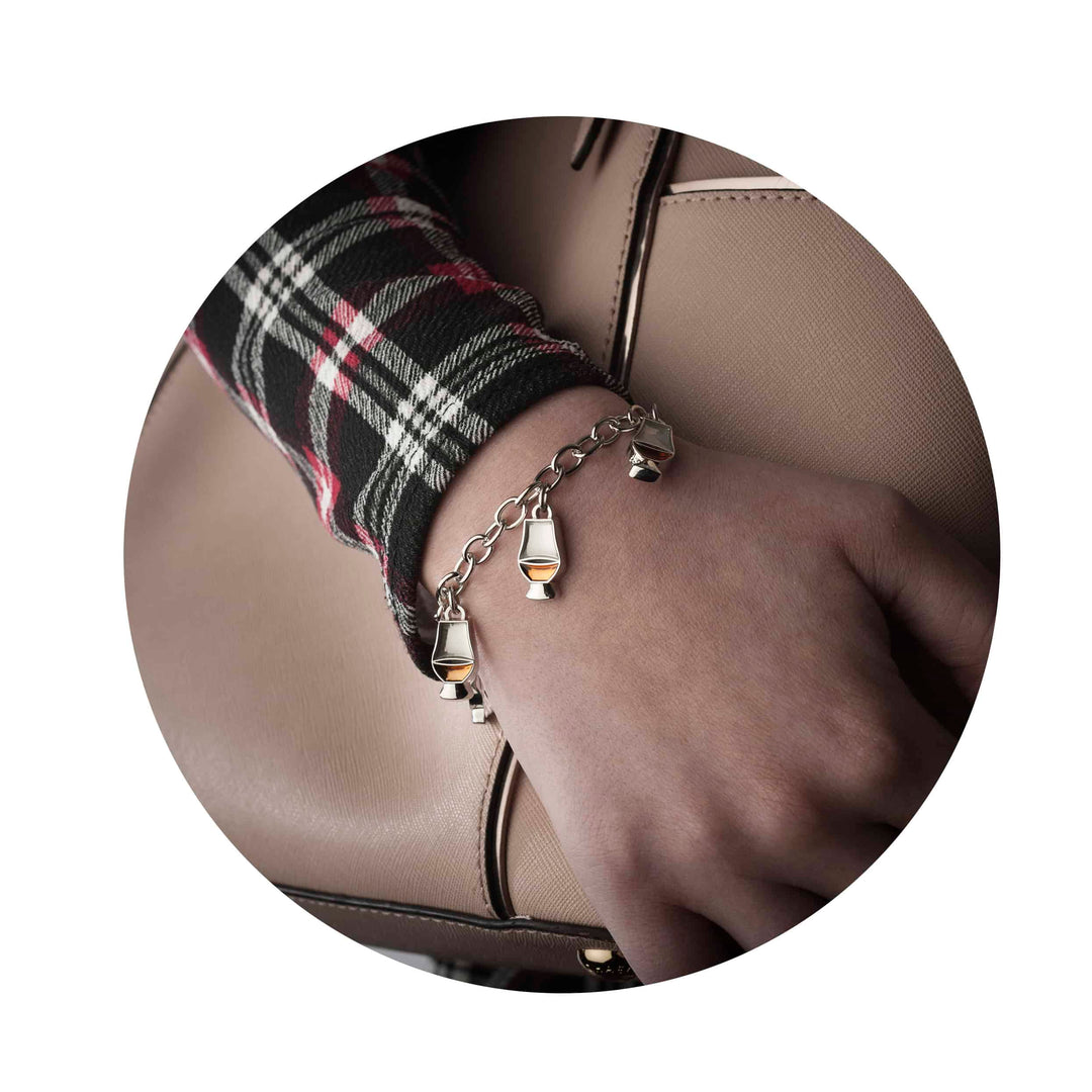 In this photo Glencairn Bracelet MoodCompanyNL