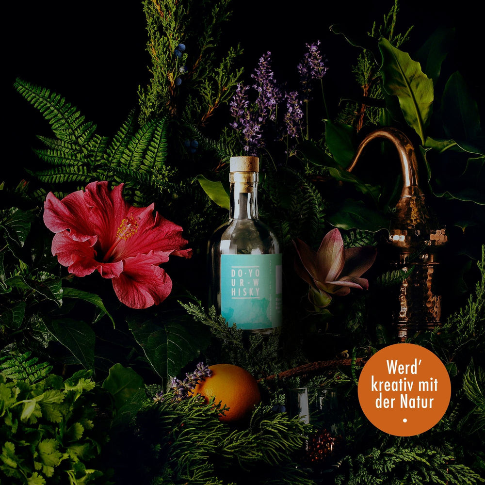 In this photo Ontwikkel je eigen Whisky - Uitgebreide Cadeauset - Craftly MoodCompanyNL
