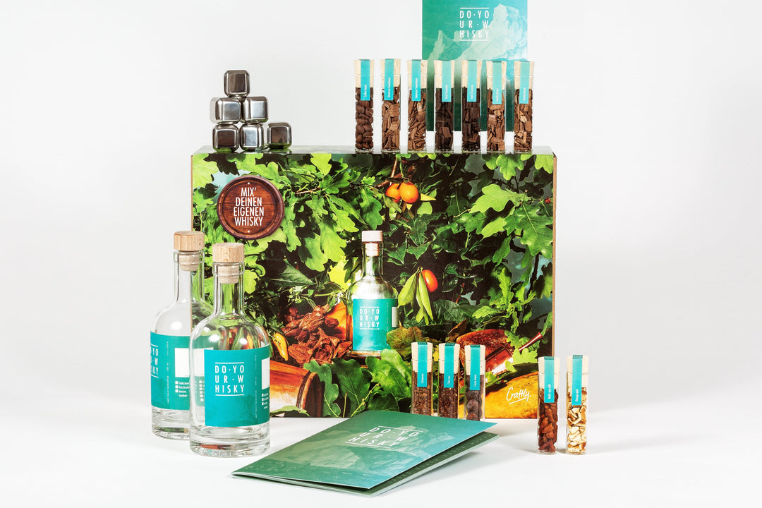 In this photo Ontwikkel je eigen Whisky - Uitgebreide Cadeauset - Craftly MoodCompanyNL